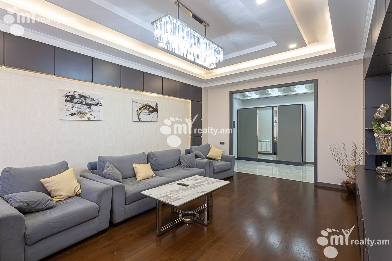 6 bedroom apartment for sale rue d'A.Manukyan, Center Yerevan, 153280