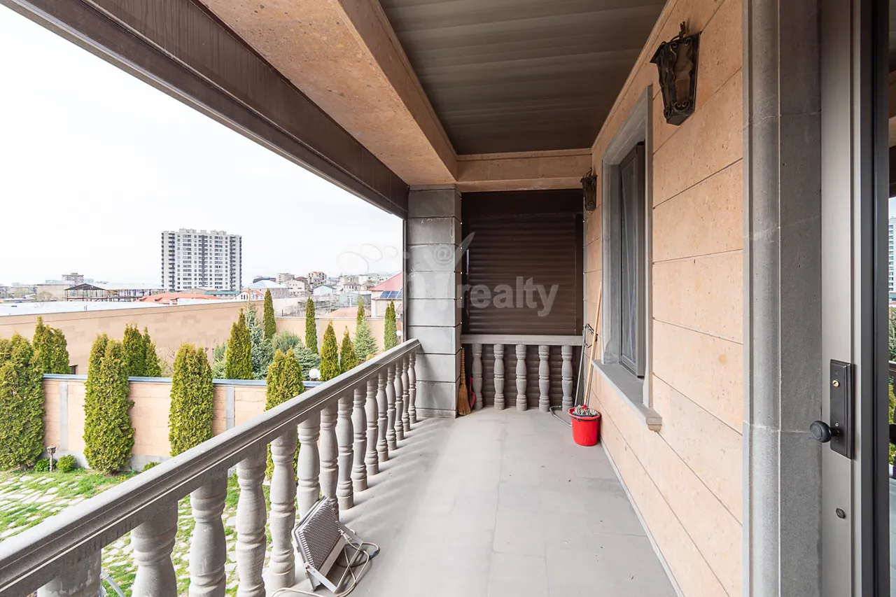 Купить дом Норк 2-ой микрорайон, Нор-Норк Ереван, 160267