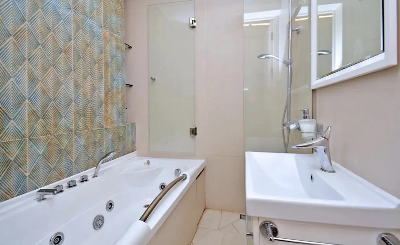 2 bedroom apartment for sale Koghbatsi St, Center Yerevan, 158599