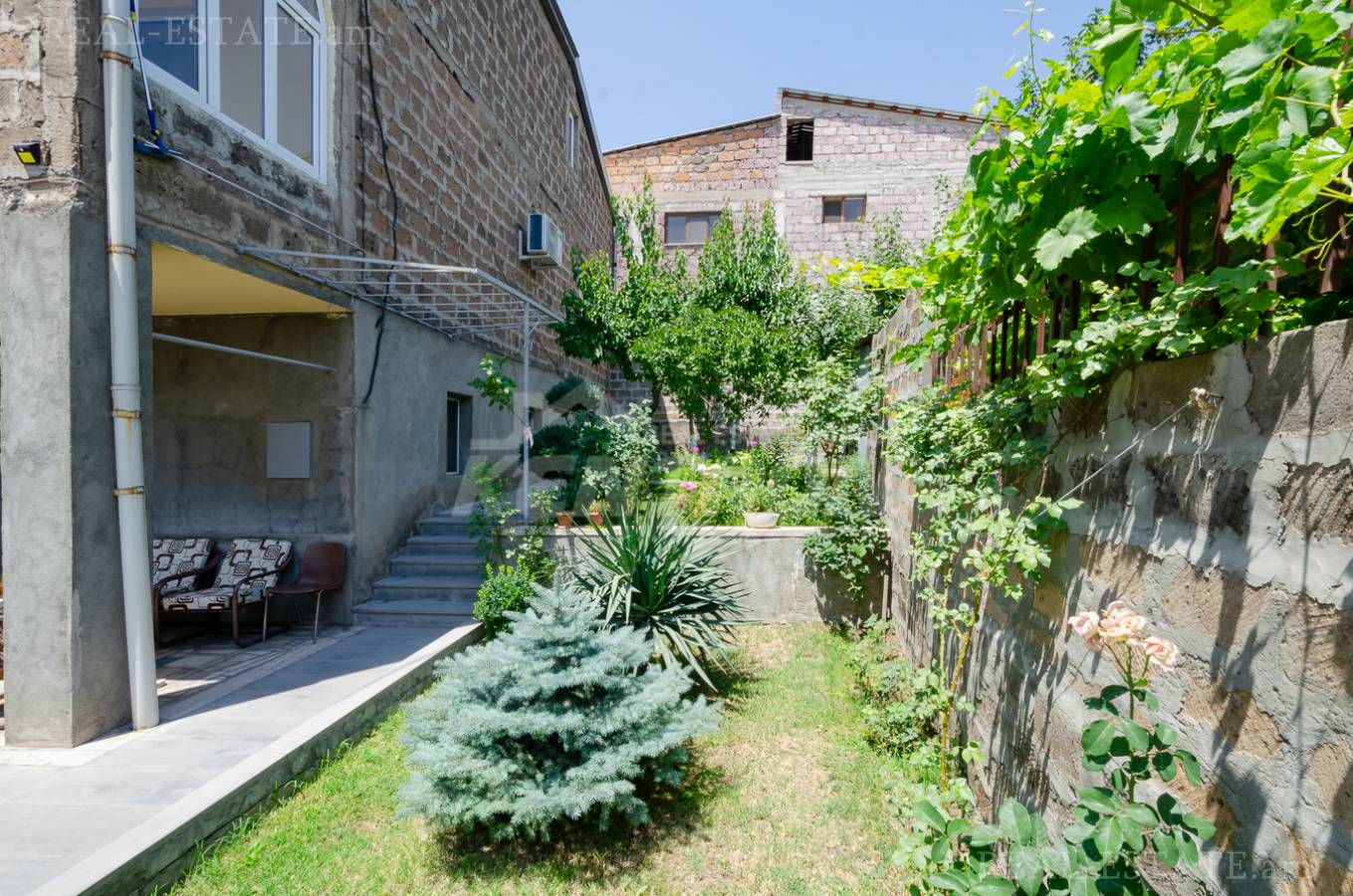 Купить дом Герцен ул., Канакер-Зейтун Ереван, 137110