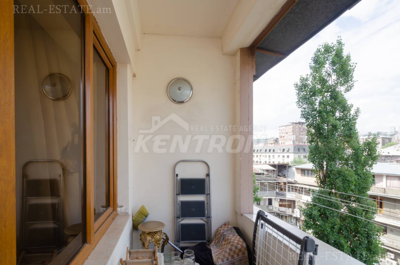 Купить 3 комнатную квартиру Анрапетутян ул, Центр Ереван, 137008