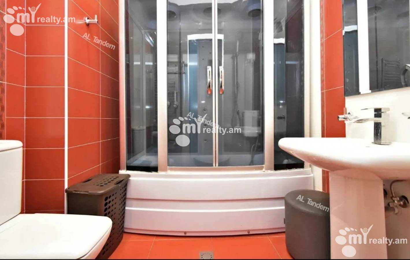 3 սենյականոց բնակարան  Վ.Վաղարշյան փող, Արաբկիր Երևան, 145269