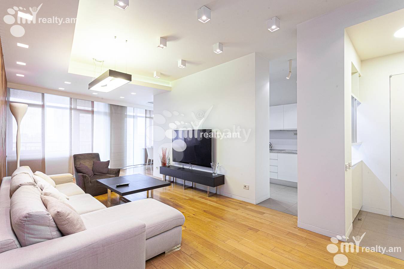 4 սենյականոց բնակարան վարձով Վարդանանց փող, Կենտրոն Երևան, 154697