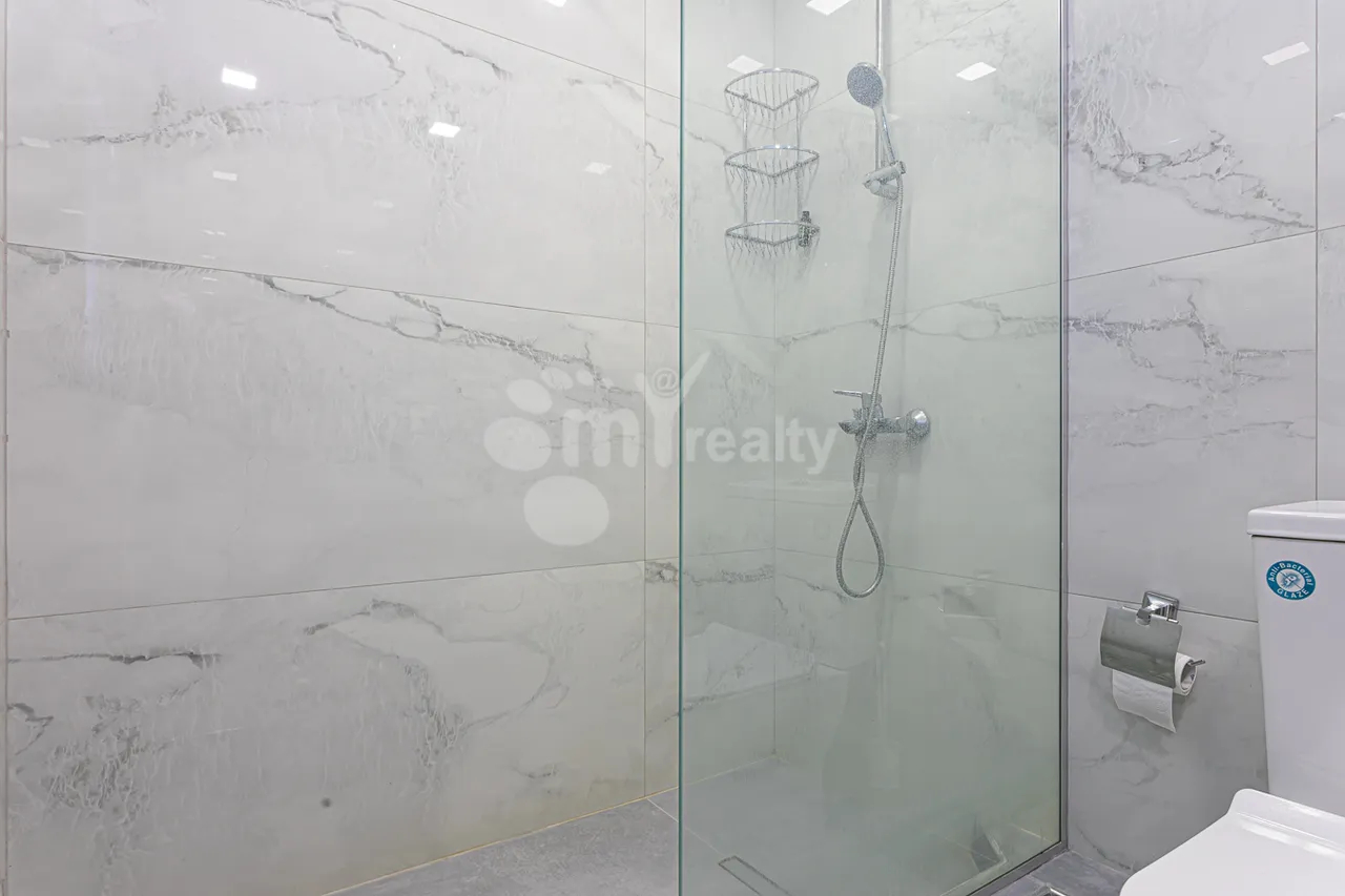 2 սենյականոց բնակարան վարձով Հանրապետության փող, Կենտրոն Երևան, 158041