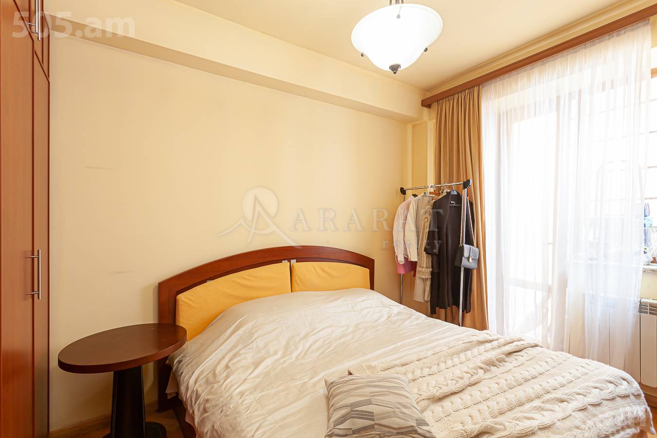 3 սենյականոց բնակարան  Պուշկինի փող, Կենտրոն Երևան, 147415