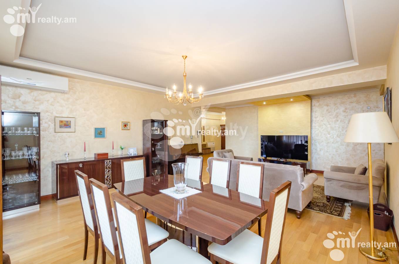 4 bedroom apartment for sale Mashtots Ave, Center Yerevan, 151756