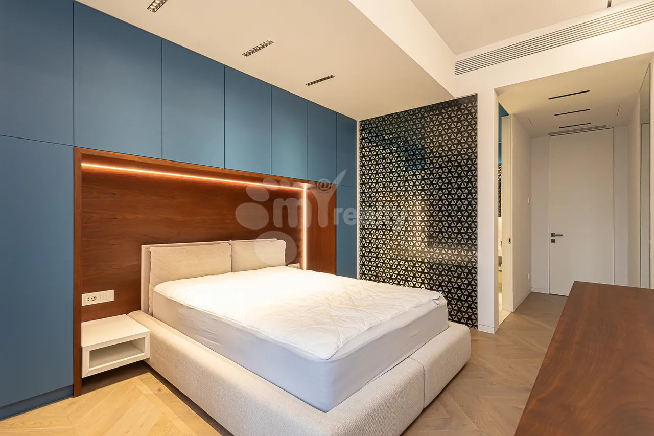 Купить 4 комнатную квартиру Пушкин ул, Центр Ереван, 157582