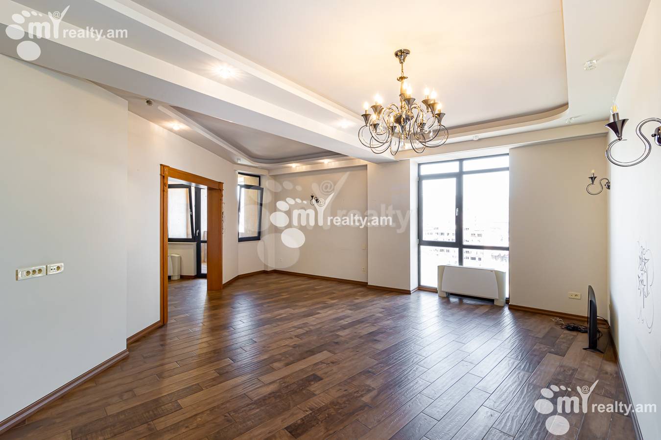 4 bedroom apartment for sale D. Demirchyan St, Center Yerevan, 147372