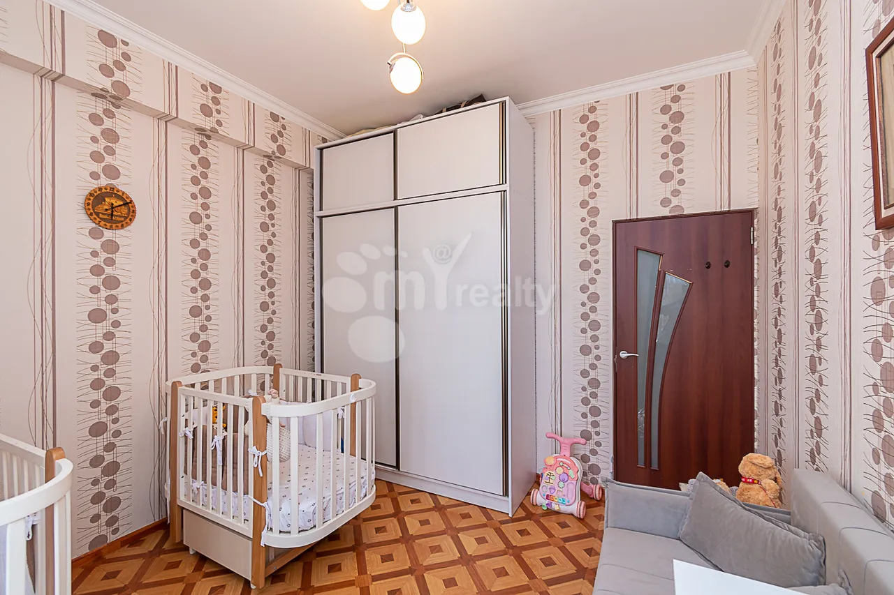 3 bedroom apartment for sale Mikoyan St, Davtachène Yerevan, 161446