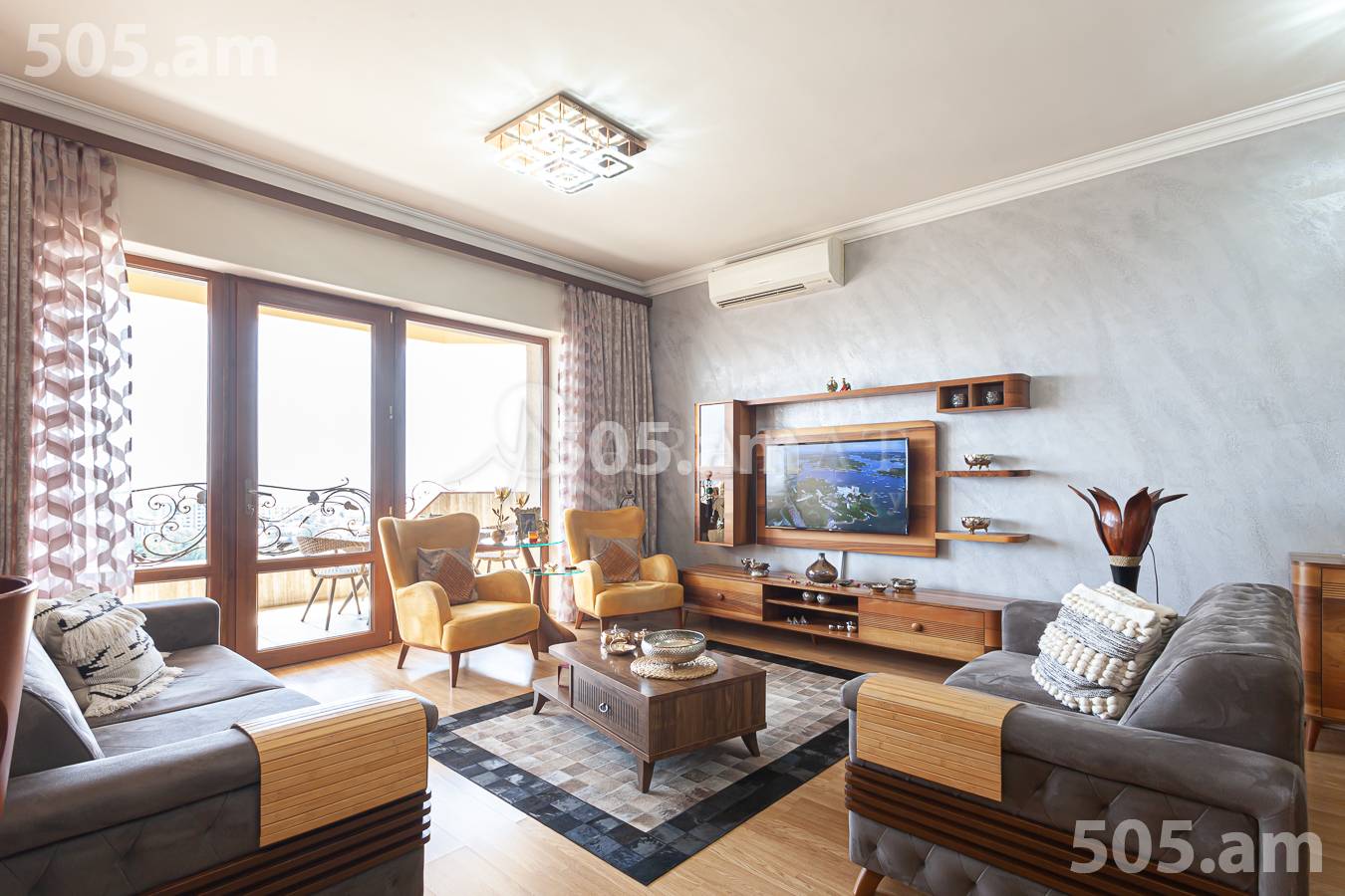 4 bedroom apartment for sale Antarayin St, Center Yerevan, 156024