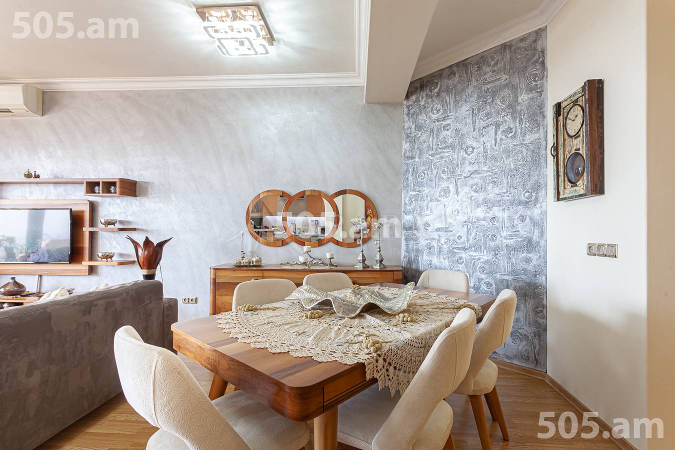 4 bedroom apartment for sale Antarayin St, Center Yerevan, 156024