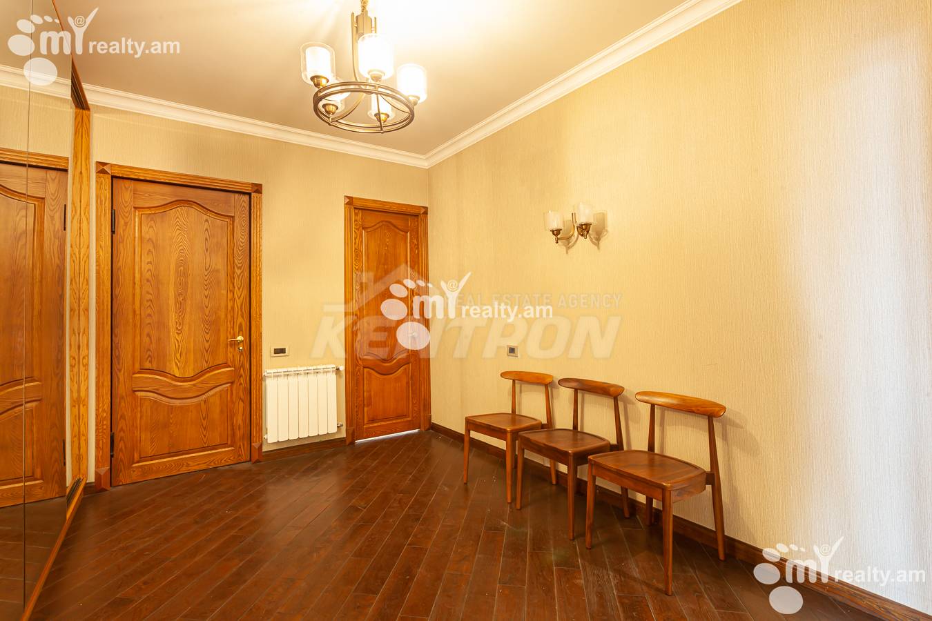 3 bedroom apartment for sale Aram St, Center Yerevan, 156336