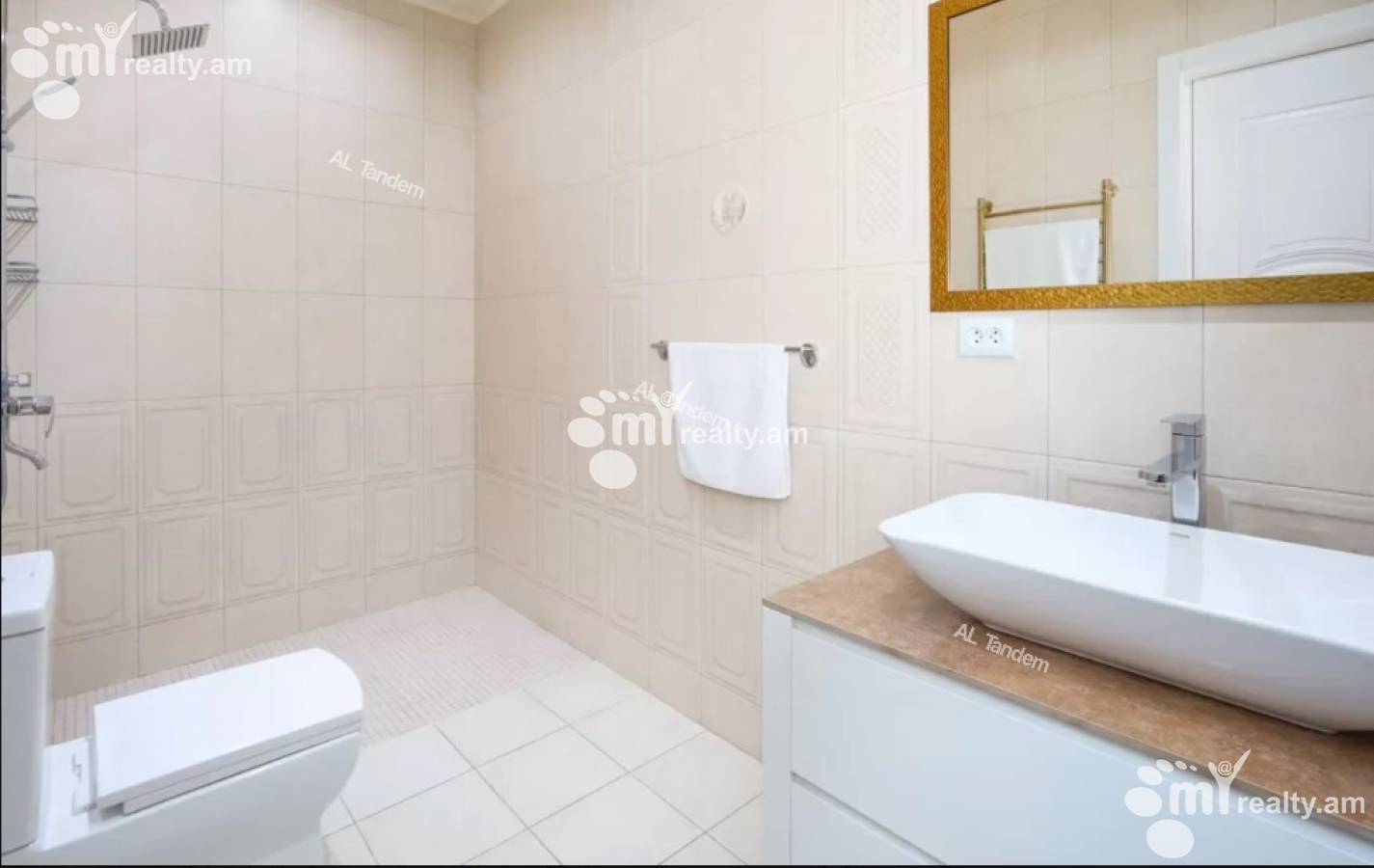 3 bedroom apartment for rent Amiryan St, Center Yerevan, 128193