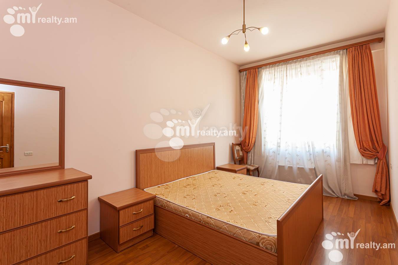 3 սենյականոց բնակարան վարձով Հյուսիսային պող, Կենտրոն Երևան, 153003