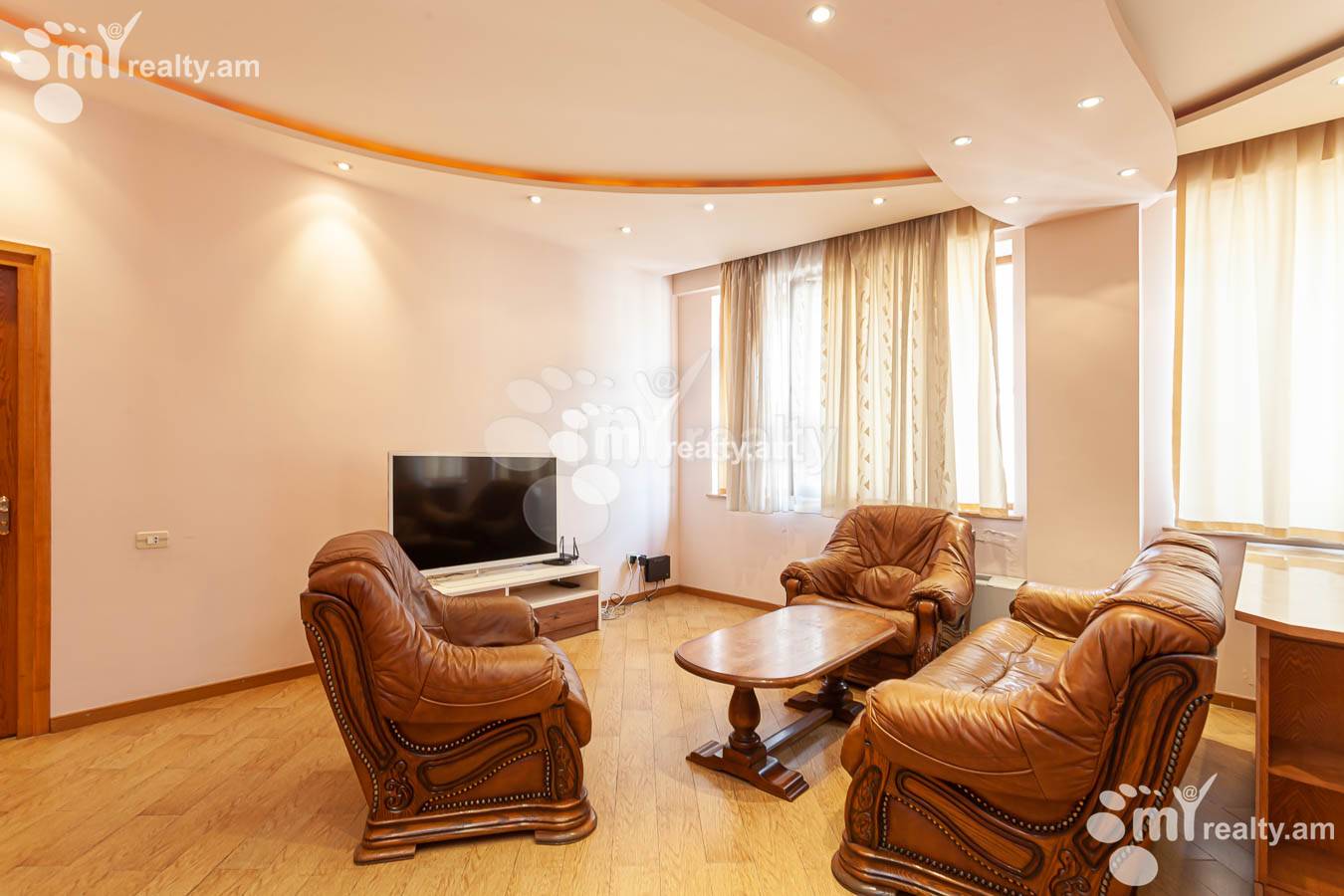 3 սենյականոց բնակարան վարձով Հյուսիսային պող, Կենտրոն Երևան, 153003