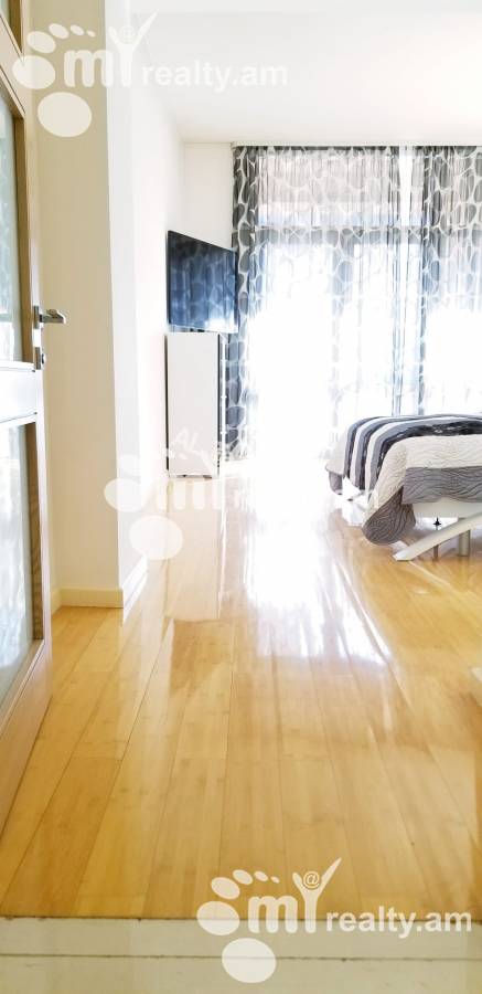 4 bedroom apartment for sale Northern(Hyusisayin)  Ave, Center Yerevan, 144774