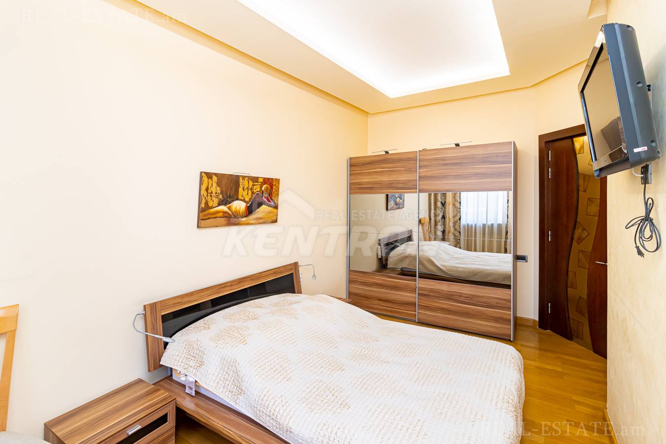 5 սենյականոց բնակարան  Տերյան փող, Կենտրոն Երևան, 139226