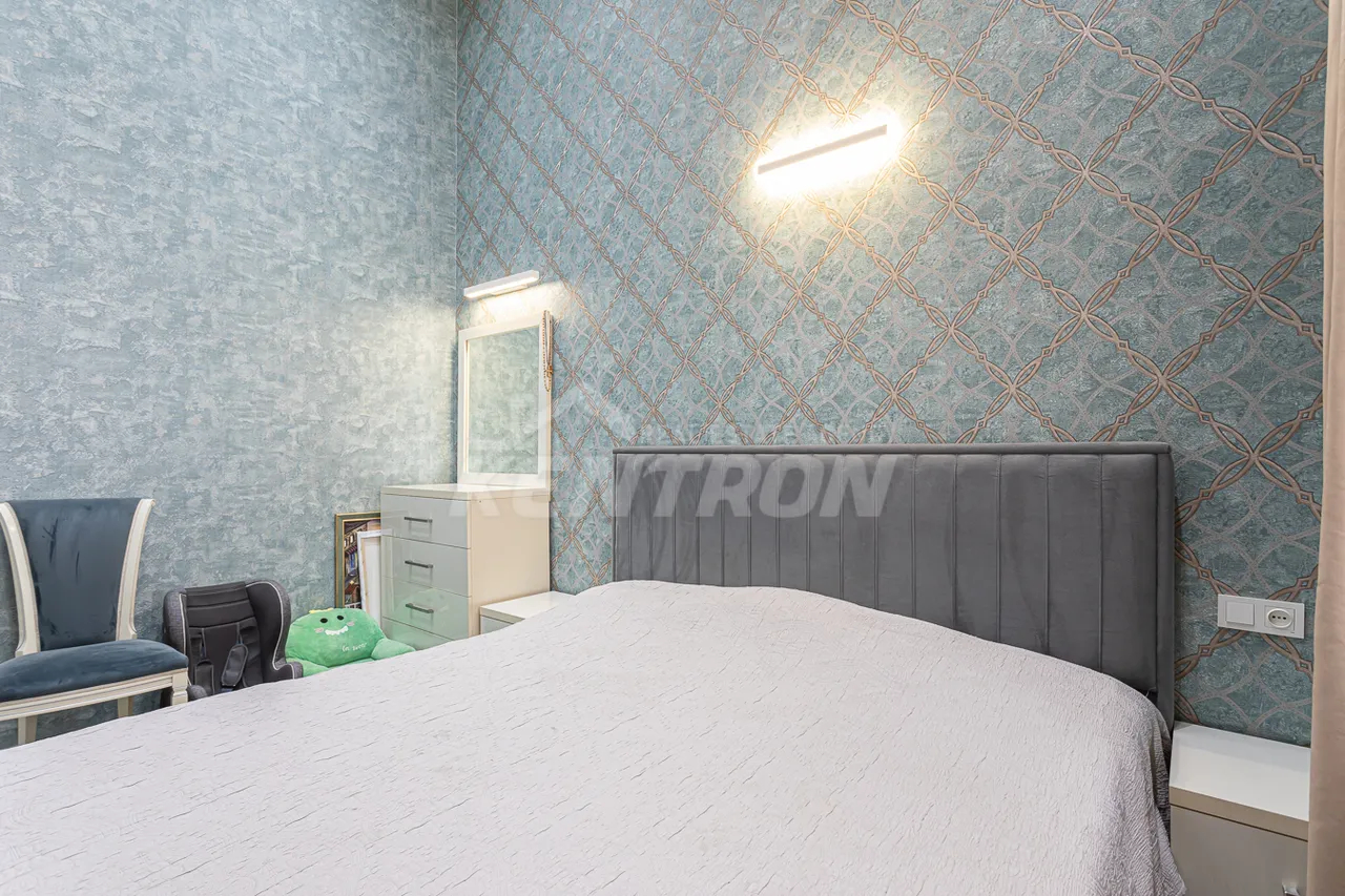 4 bedroom apartment for sale خیابان آدونس, عربگیر ایروان, 159644