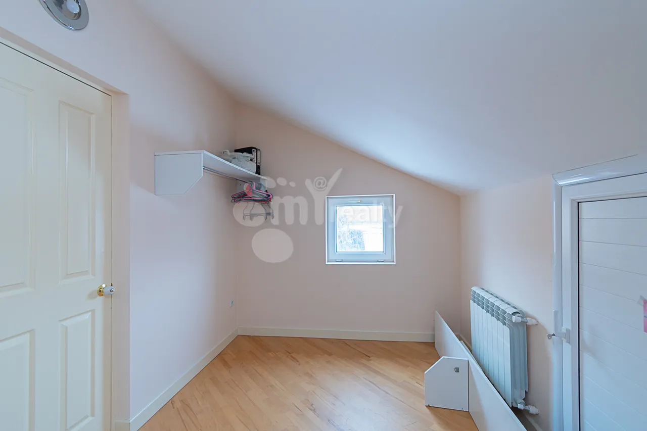 House for sale Vahakni District, Vahagnie Yerevan, 159113