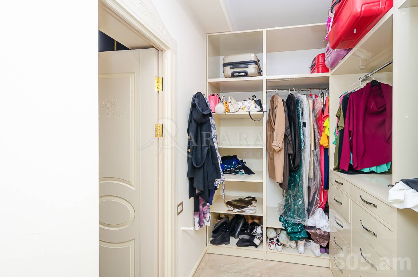 3 սենյականոց բնակարան  Արաբկիր 17րդ փող, Արաբկիր Երևան, 153589