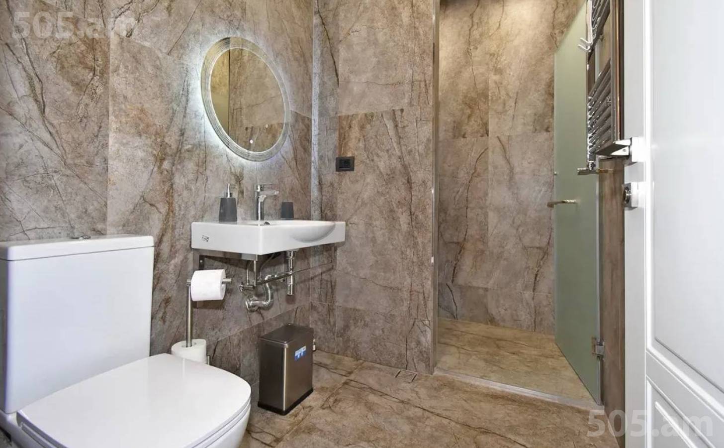 3 սենյականոց բնակարան  Արամի փող, Կենտրոն Երևան, 153053