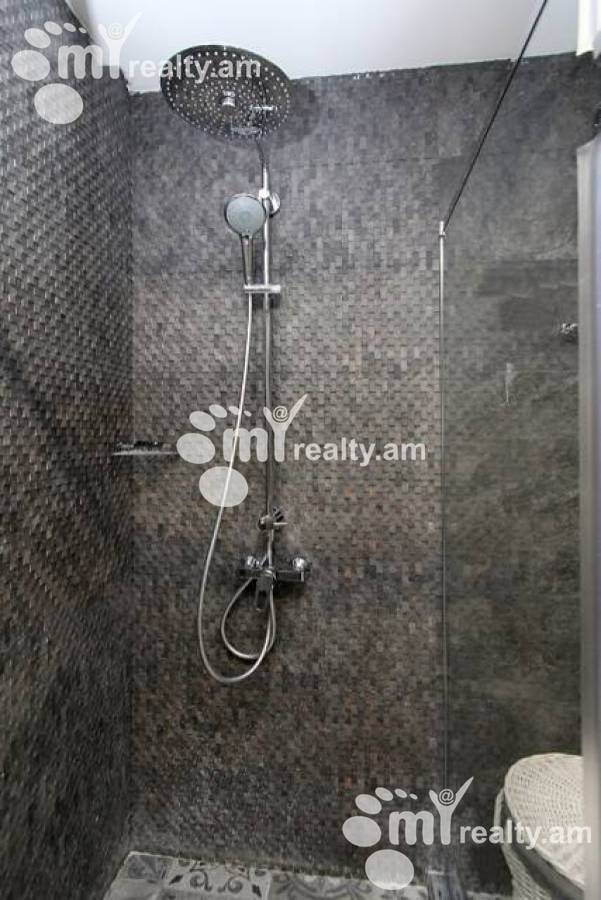 Купить 2 комнатную квартиру Бузанд ул, Центр Ереван, 142418