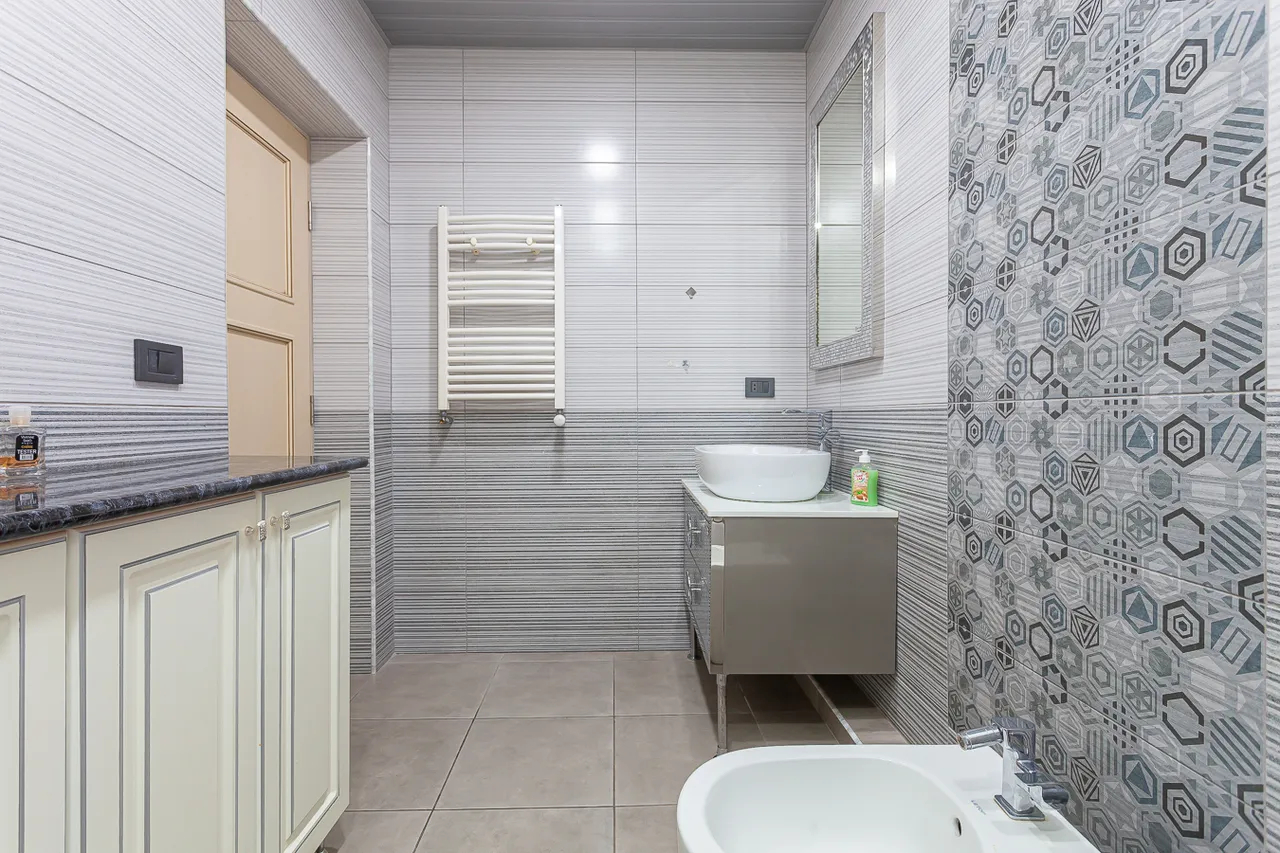 4 bedroom apartment for rent خیابان یِکمالیان, مرکز شهر ایروان, 159757