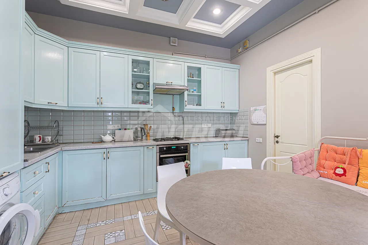 4 bedroom apartment for rent Pushkin St, Center Yerevan, 158793