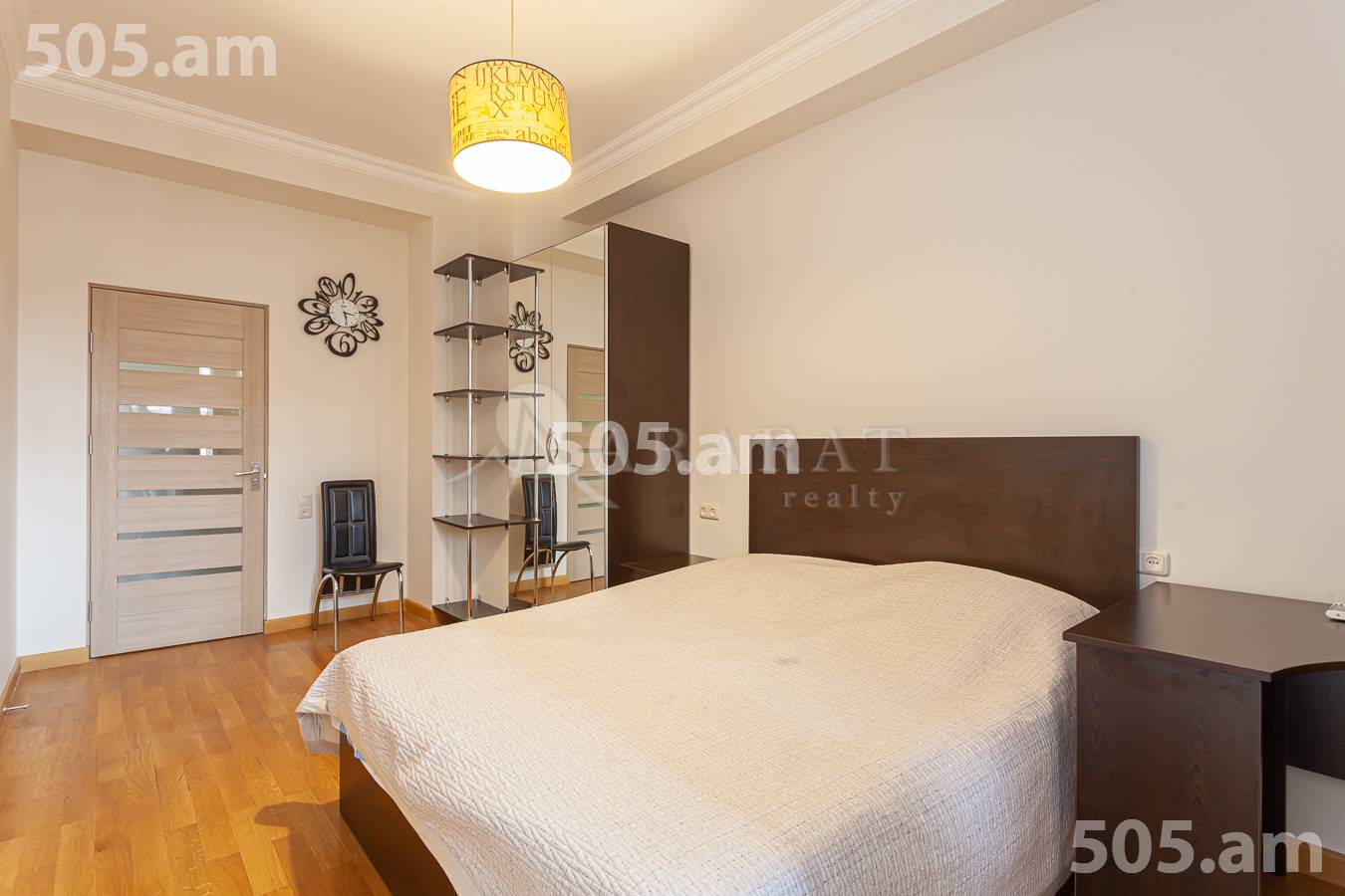 3 սենյականոց բնակարան վարձով Արամի փող, Կենտրոն Երևան, 156056
