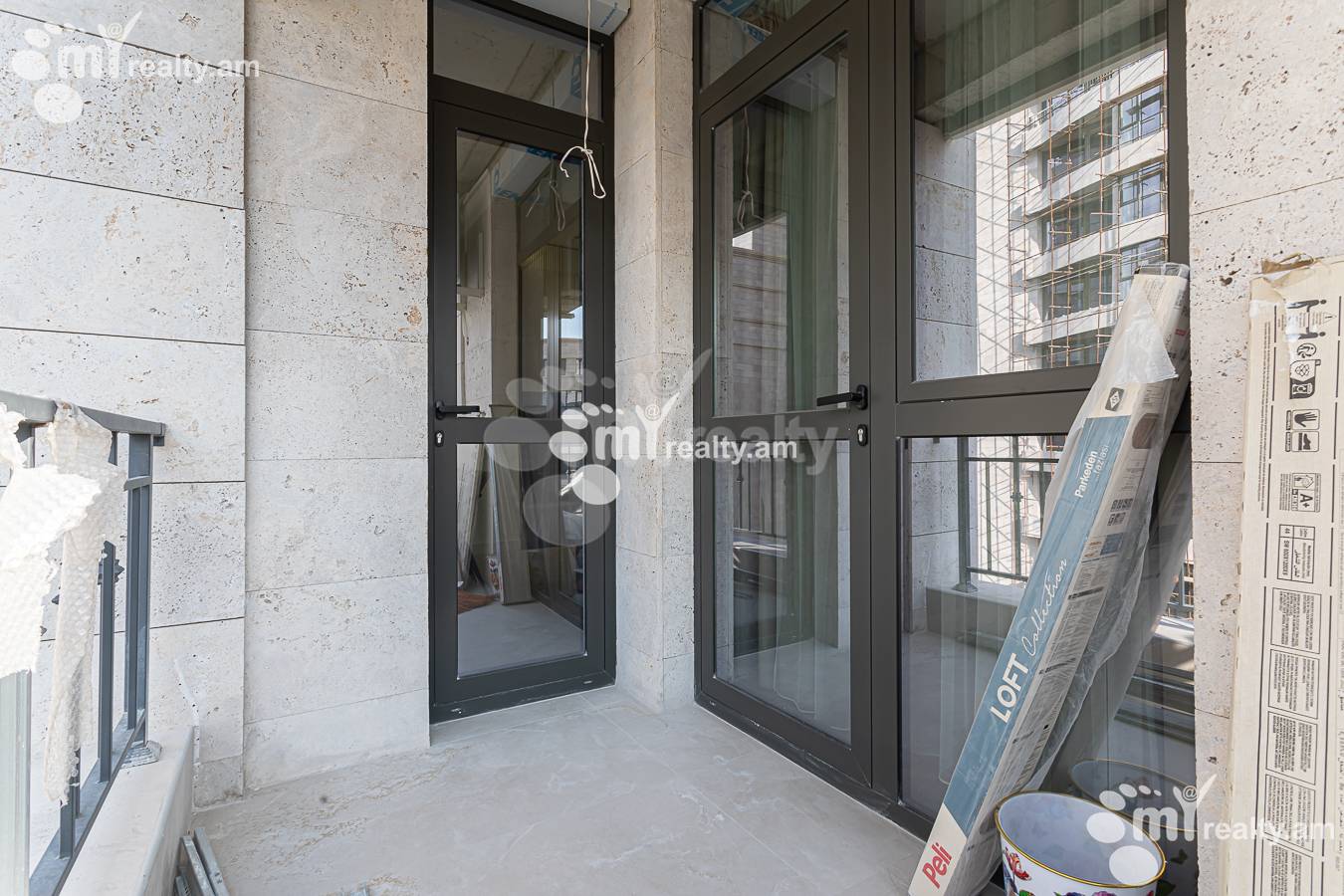 Купить 2 комнатную квартиру Аршакуняц пр, Центр Ереван, 156409