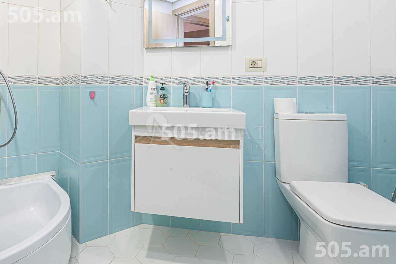 3 bedroom apartment for sale Leo St, Center Yerevan, 155911