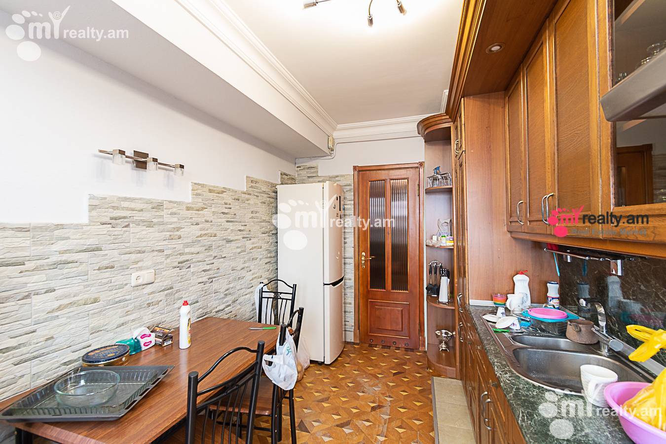 4 սենյականոց բնակարան  Հովսեփ Էմին փող, Արաբկիր Երևան, 134331