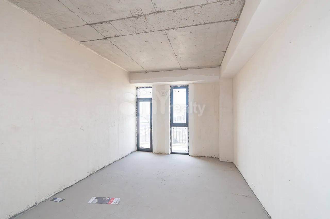 Купить 3 комнатную квартиру Алабян ул, Ачапняк Ереван, 160127