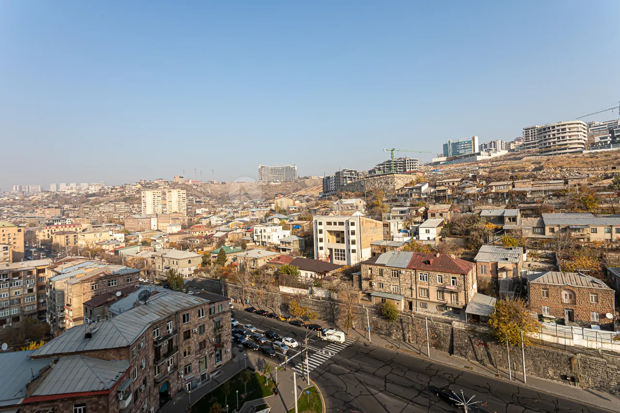 3 սենյականոց բնակարան վարձով Սայաթ-Նովայի պող, Կենտրոն Երևան, 158874