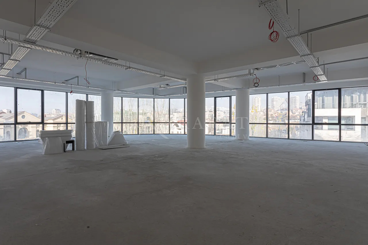 Commercial property for sale Azatutyan Ave, Arabkir Yerevan, 158321