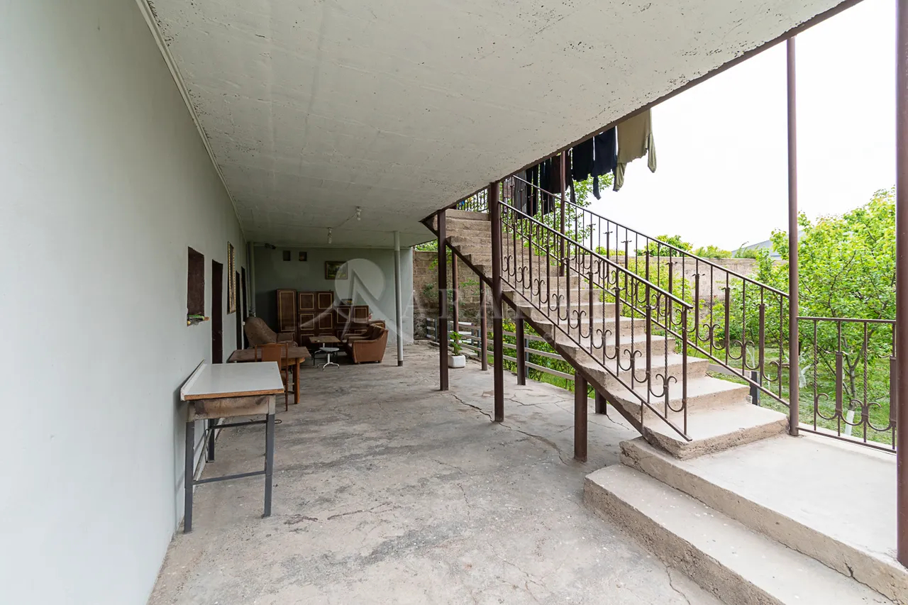 House for sale Zovuni dis, زوونی کوتایک, 160369