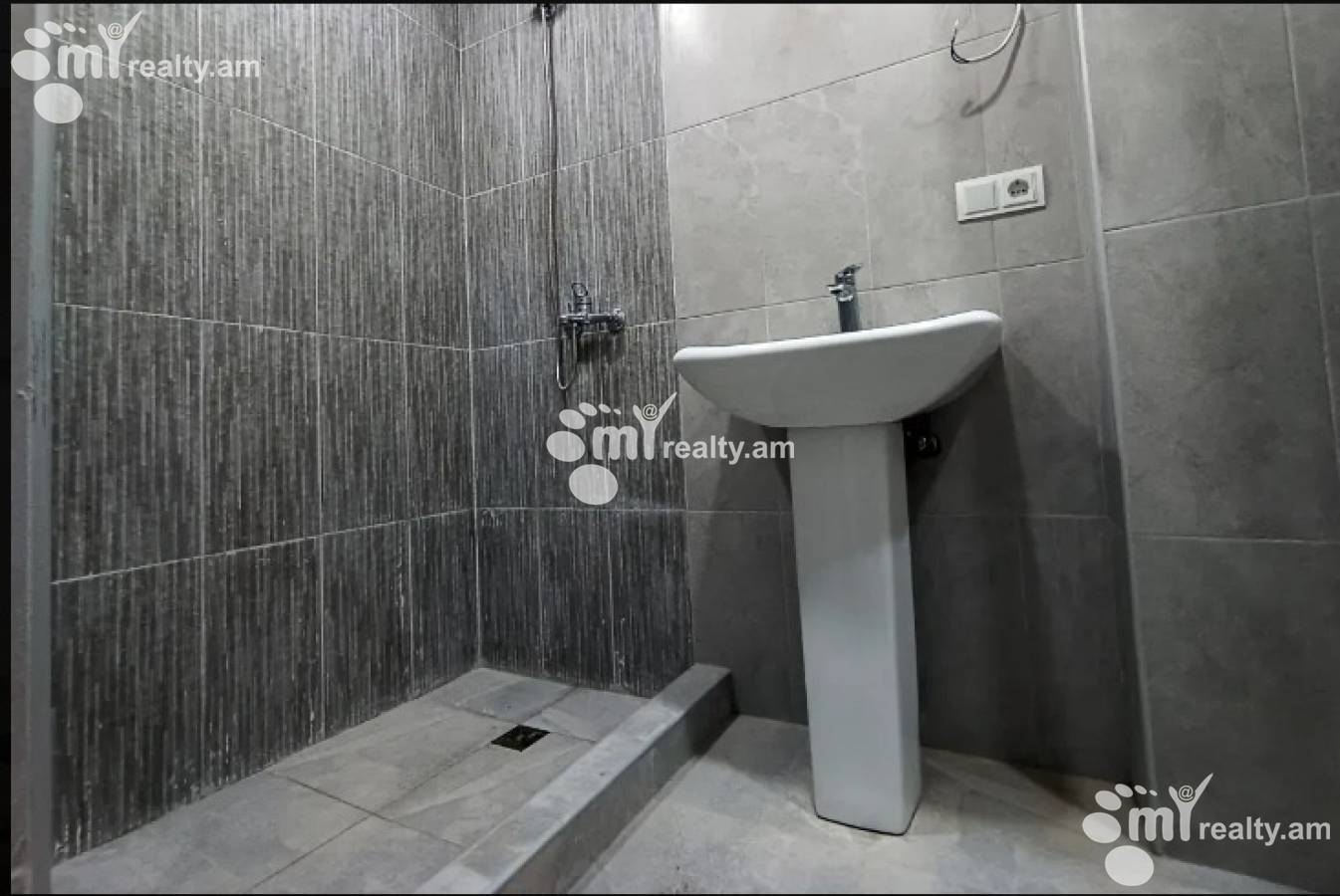 3 սենյականոց բնակարան  Սևքարեցի Սաքոյի փող, Արաբկիր Երևան, 154084