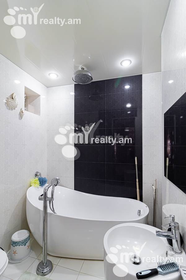 4 bedroom apartment for sale Nalbandyan St, Center Yerevan, 155251