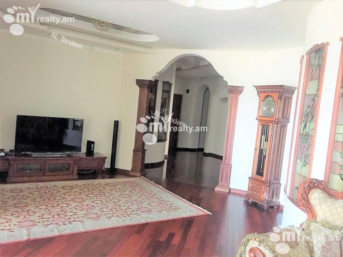 4 bedroom apartment for sale Azatutyan Ave, Arabkir Yerevan, 124007