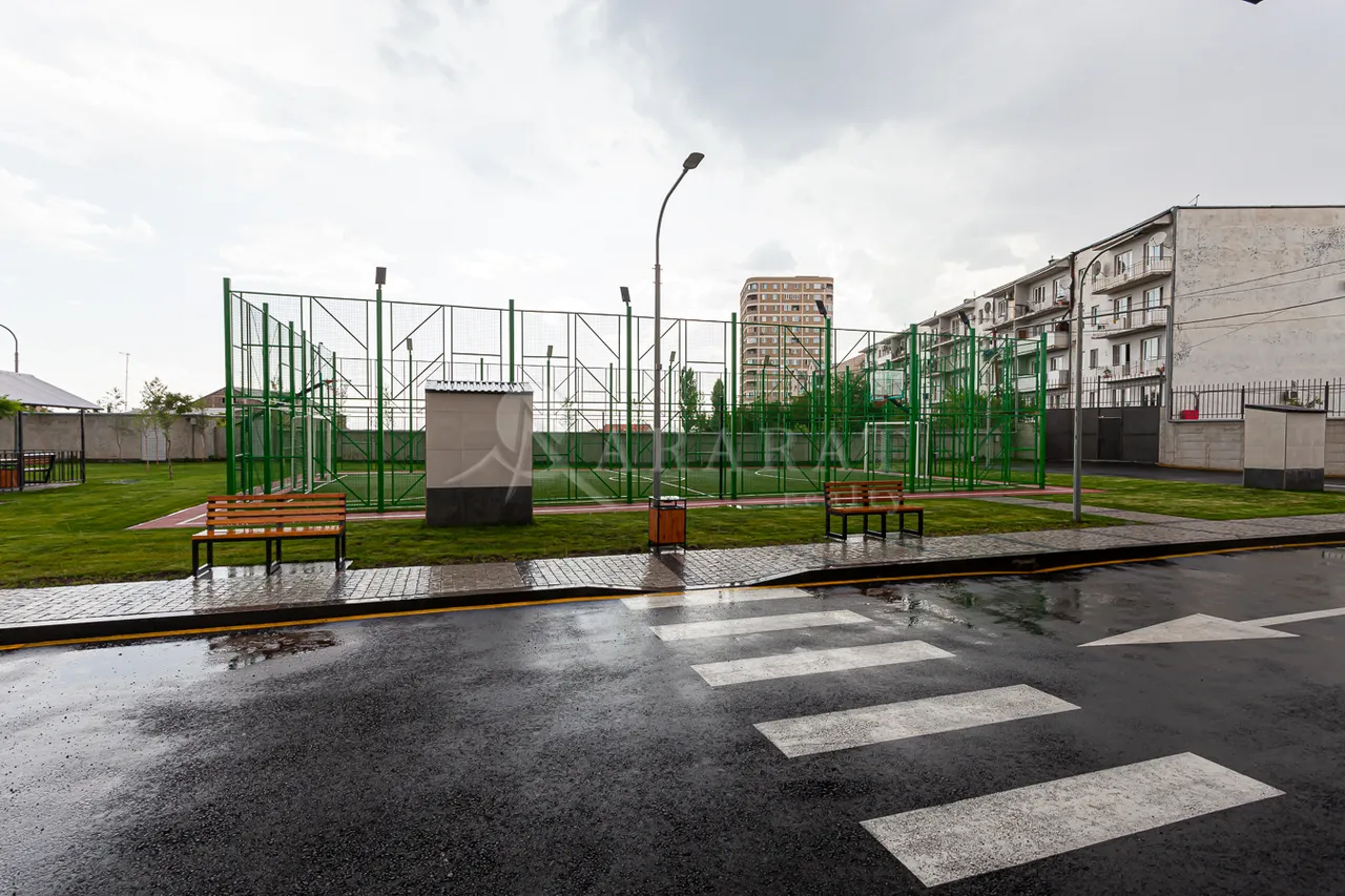 3 bedroom apartment for sale Hasratyan st., Ajapnyak Yerevan, 157405