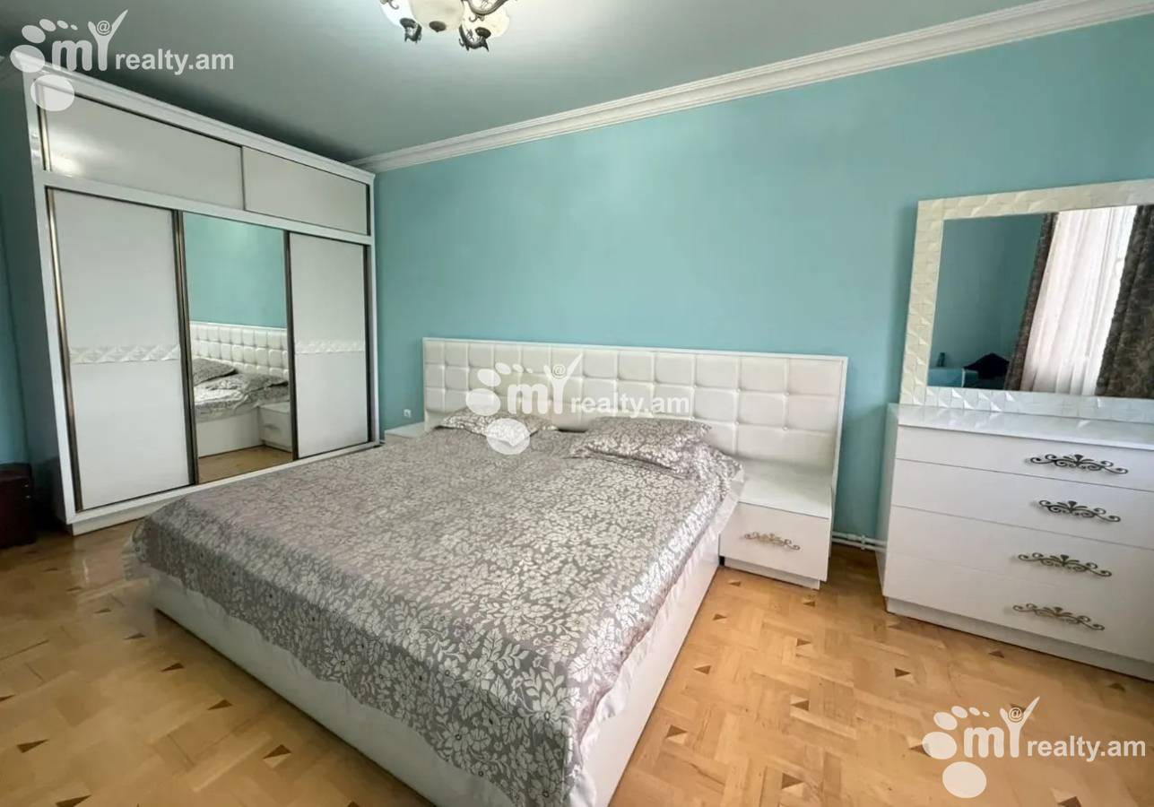 3 bedroom apartment for sale Azatutyan Ave, Arabkir Yerevan, 156982