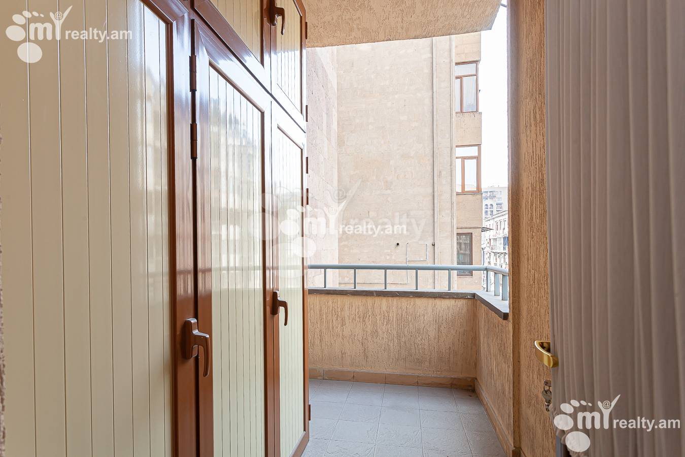 Купить 4 комнатную квартиру Пушкин ул, Центр Ереван, 145795