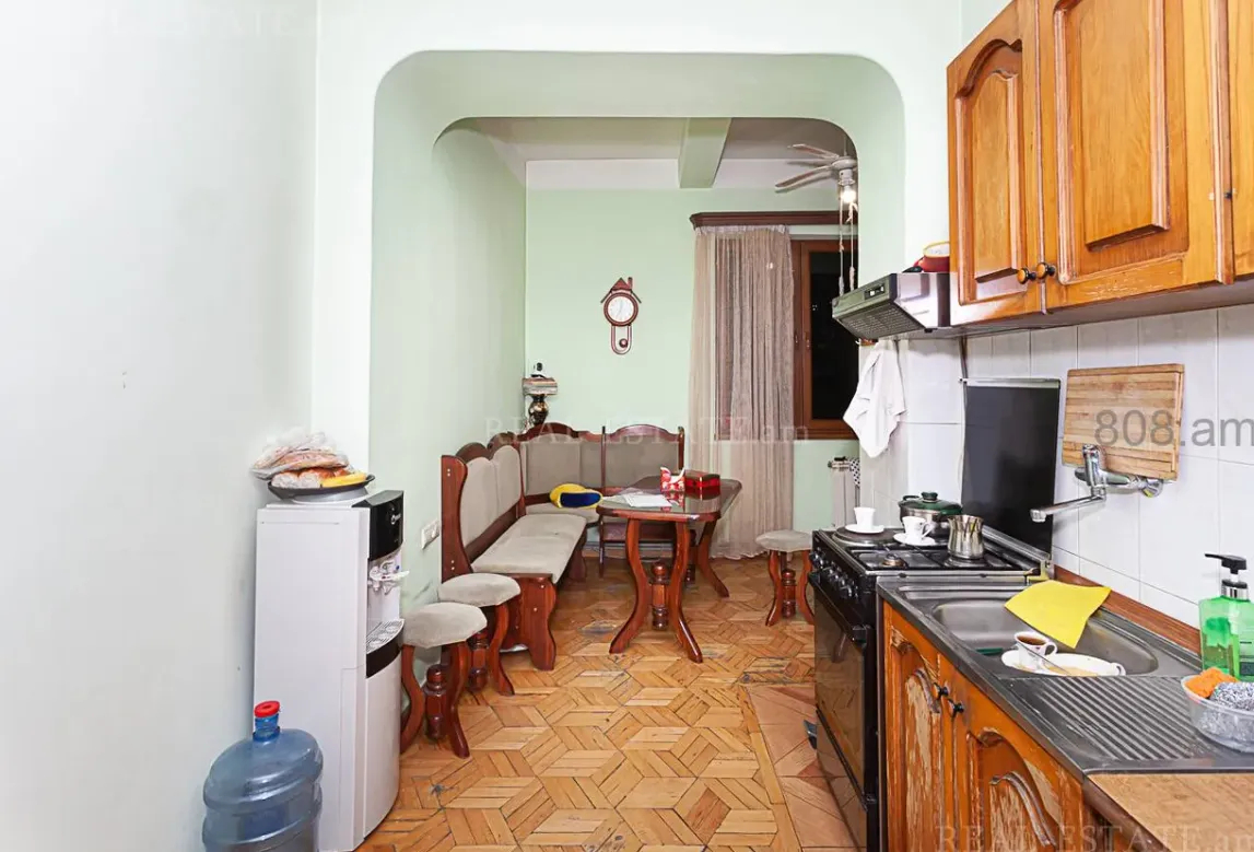4 bedroom apartment for sale Abovyan St, Center Yerevan, 159959