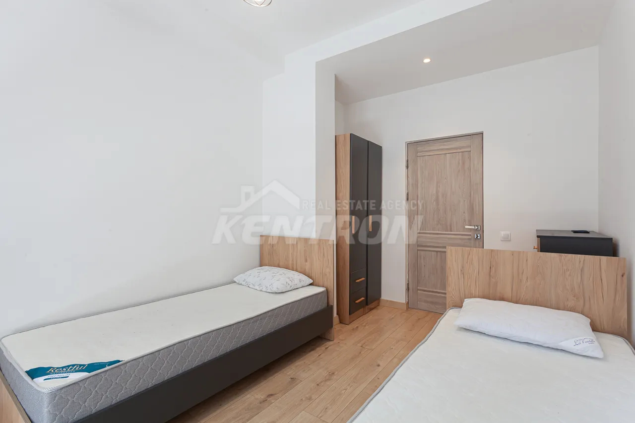 3 bedroom apartment for sale Aghbyur Serob St, Arabkir Yerevan, 158250
