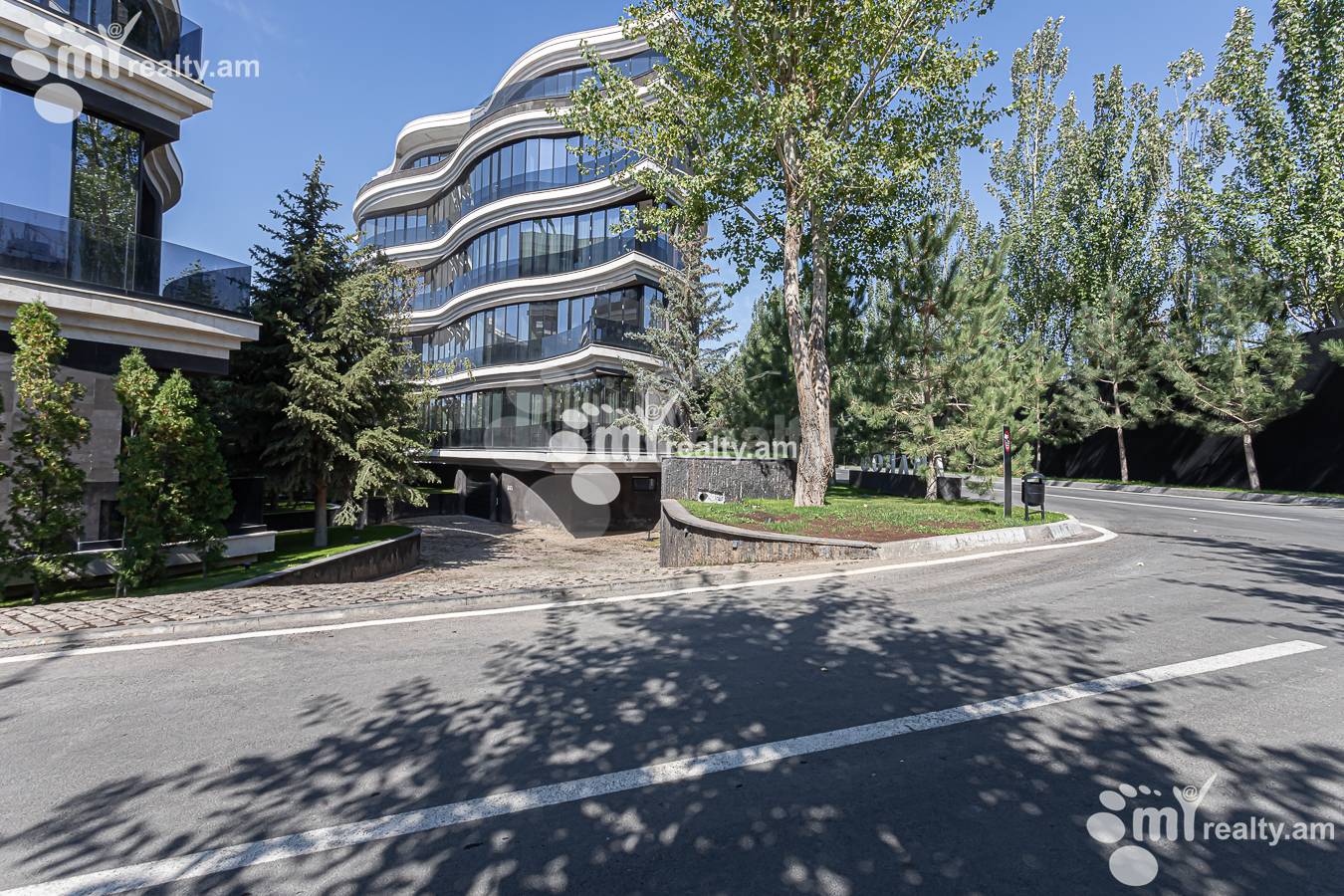 2 սենյականոց բնակարան  Գ. Հովսեփյան փող, Նորք-Մարաշ Երևան, 156819