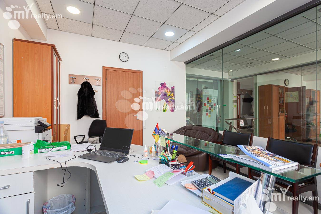 Снять коммерческoе помещение Мгер Мкртчян ул, Центр Ереван, 156329
