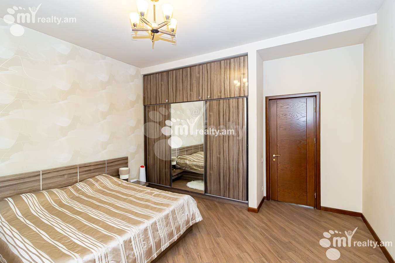 2 սենյականոց բնակարան վարձով Սպենդիարյան փող, Կենտրոն Երևան, 154817