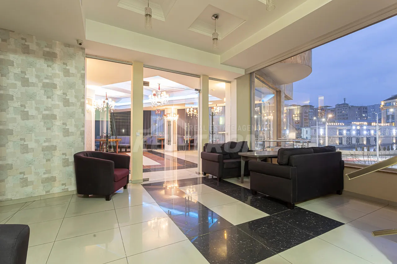 Commercial for sale خیابان شیراز, آچاپنیاک ایروان, 158295