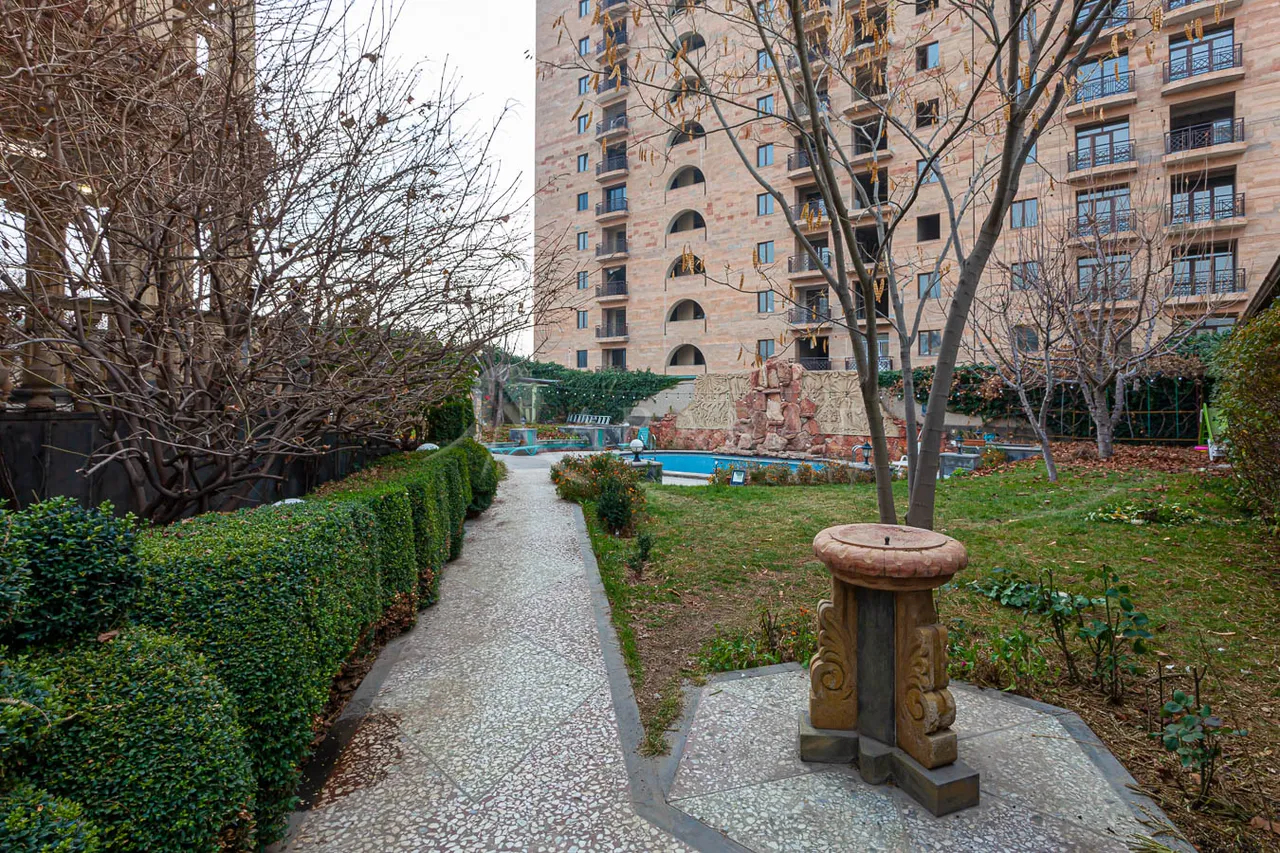 House for sale Pirumyans St, Davtachène Yerevan, 157262