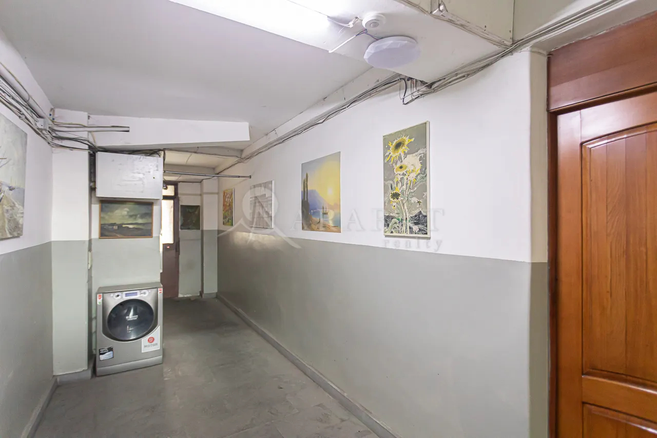 5 bedroom apartment for sale Hr.Kochar St, Arabkir Yerevan, 158248